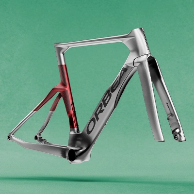Met. Spark Silver - Rocket Red