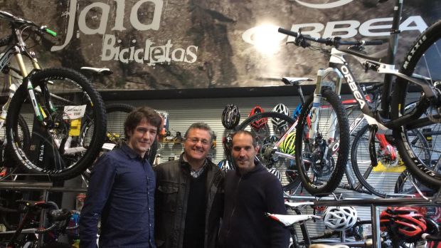 puramente grado vídeo Jaia Bicicletas y Orbea refuerzan su compromiso con el ciclismo de base  apoyando el proyecto de Donosti Berri — Orbea